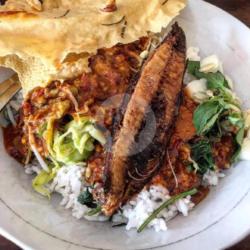 Nasi Pecel Ikan Tongkol Khas Kediri