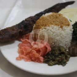 Nasi Lele Panggang