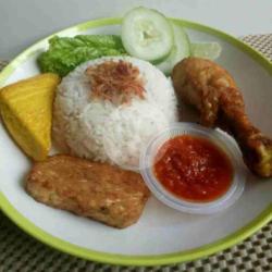 Nasi Ayam Goreng (paha Bawah)  Tempe Tahu