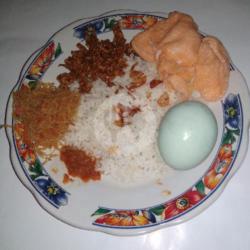 Nasi Uduk Telor Asin