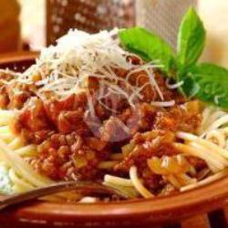 Spagheti Special( Tulang, Sosis, Keju)
