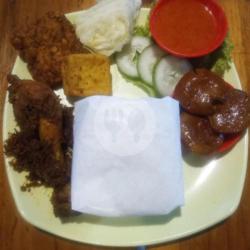 Paket Nasi Ayam Goreng Semur Jengkol Empuk Enak Nikmat