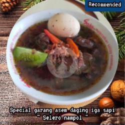 Special Garang Asem Daging Iga Sapi Selero Nampoll.  Telor.