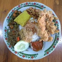 Nasi Campur Ayam Crispy