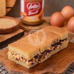 Martabak Lotus Biscoff Coklat