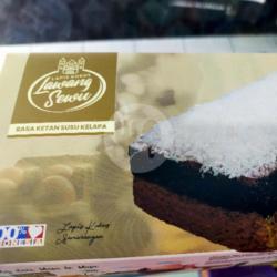 Lapis Kukus Lawangsewu Ketan Susu Kelapa