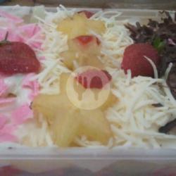 Salad Buah 500 Ml Toping Strowberry Coklat Mix Keju