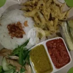 Nasi Wader Crispy   Terong   Godong Telo   Iksn Asin