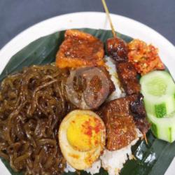 Nasi Campur Daging