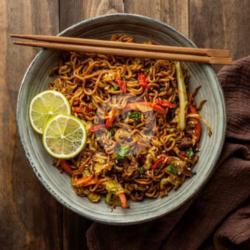 Mie Tektek Goreng Spesial