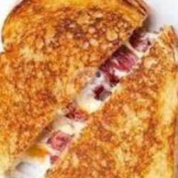 Roti Panggang Telor Kornet Keju