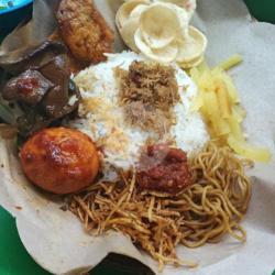 Nasi Campur Hati Telur