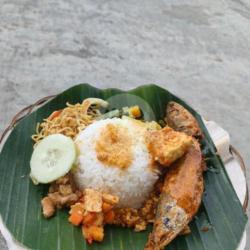 Nasi Campur   Ikan Bumbu Bali