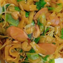 Mie Tiau Goreng Sosis