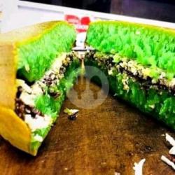 Martabak Pandan Keju Kacang Coklat