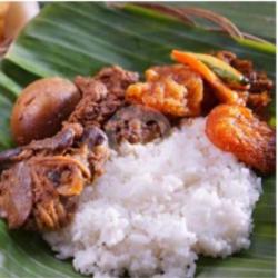 Nasi Gudeg Krecek Ati Ampela   Telur