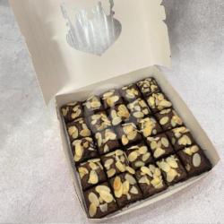 Almond Brownies