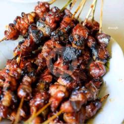 Sate Sapi/kambing (10 Tusuk)