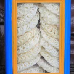 6 Biji Krupuk Kaleng