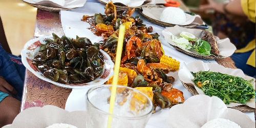 TuanCrabs Seafood, Wates