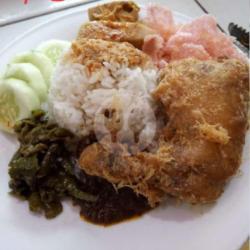 Nasi Ayam Goreng Dada
