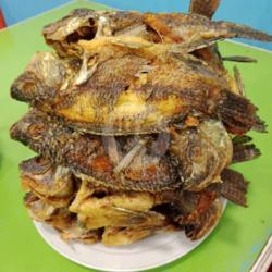 Ikan Goreng Mujaer