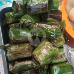 Lemper Bakar