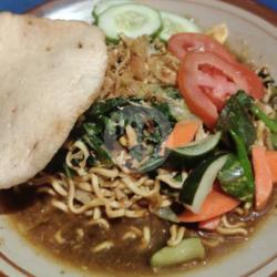 Mie Rebus/kuah Ayam