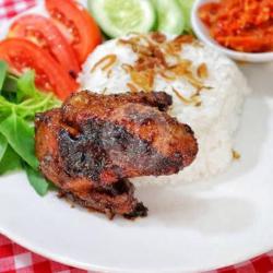 Ayam Bakar Lalapan   Nasi   Tahu / Tempe