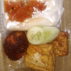 Nasi   Telor Bali   Tahu   Tempe   Sambal Bawang