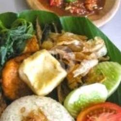 Nasi Tempong Wader