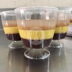 Puding Marie Regal 3 Lapis