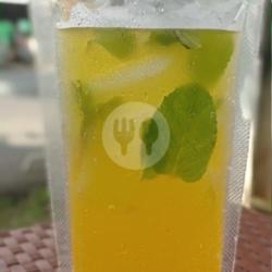 Manggo Mojito