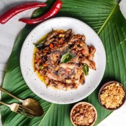 Nasi Bakar Cumi Bawang Goreng Pedas