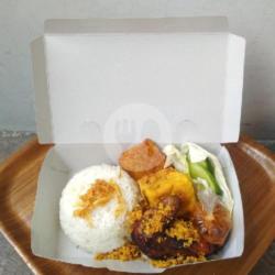 Paket Nasi Ayam Kalasan Kremes Komplit