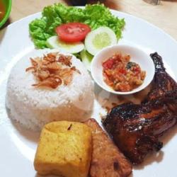 Nasi Ayam Kampung Bacem Goreng/bakar