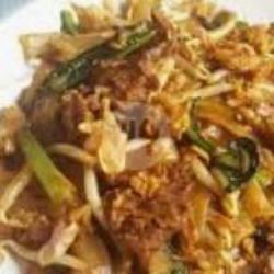 Kwetiaw Goreng Telor