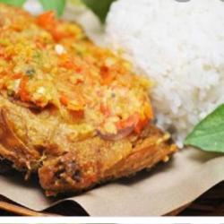 Paket Nasi Ayam Penyet Dada