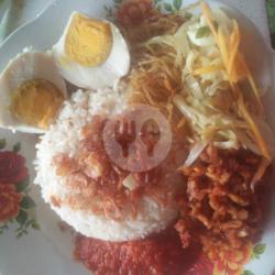 Nasi Uduk Telor Asin