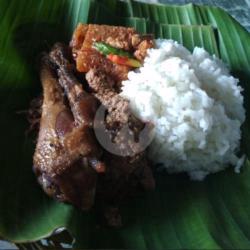 Nasi Gudeg Paha Bawah Kecil