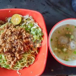 Mie Hijau Baso (mie Sayuran)