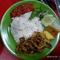 Nasi Penyetan Usus Sambel Dower