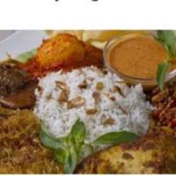 Nasi Uduk Plus Semur Jengkoll