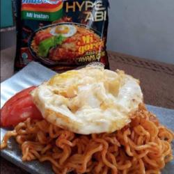 Indomie Goreng Ayam Geprekk