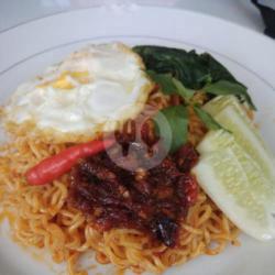 Indomie Jontor Free Telur