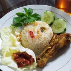 Nasi Liwet Ayam Goreng Komplit