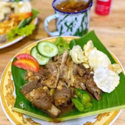 Gongso Iga Kambing Emping Acar