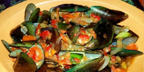 RM Mbeng Seafood & Nasi Goreng Seafood Anugrah 17, Medoho