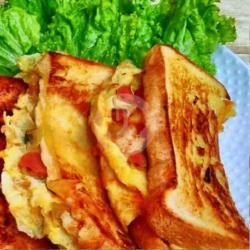 Roti Bakar Telur Sosis