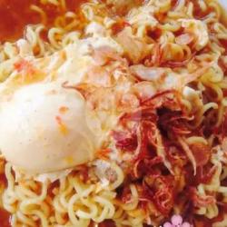 Mie Telur Kari Ayam Kuah Susu